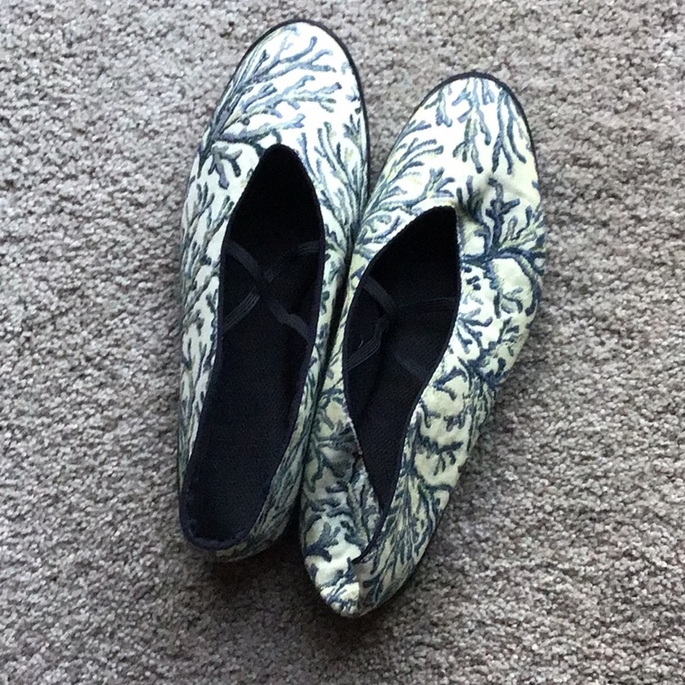 Apropos shoes size 8